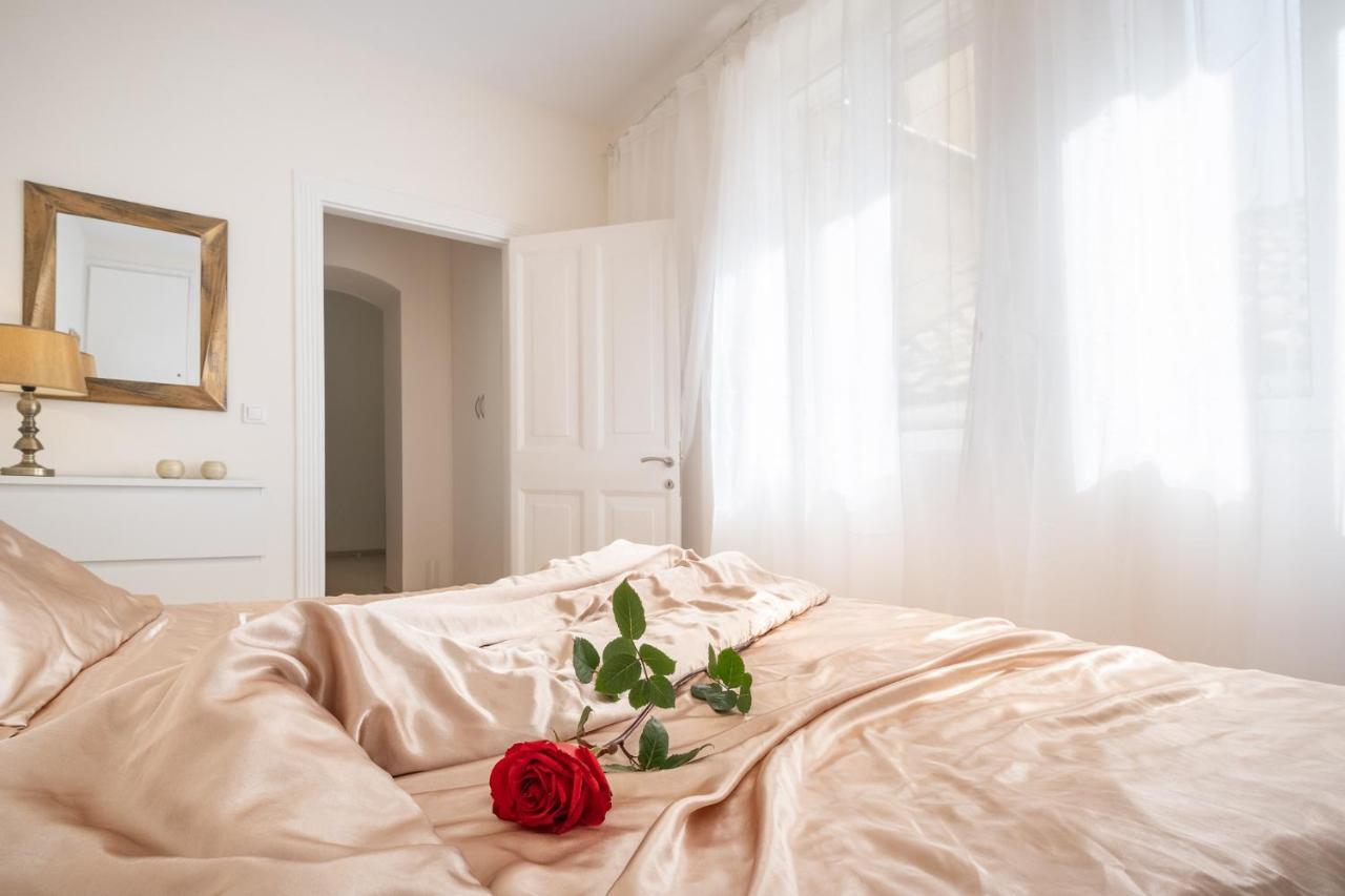 Nadiona Suites Red & Cream Corfu  Extérieur photo
