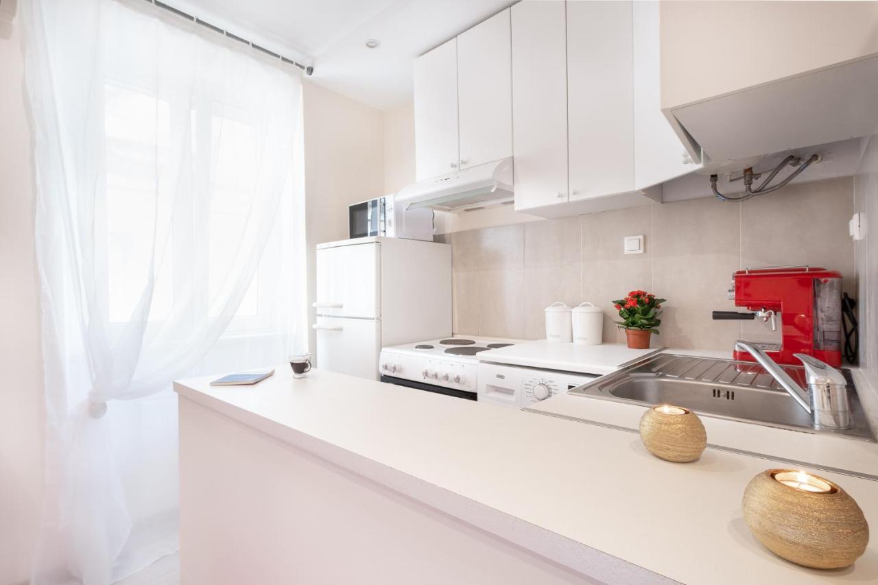 Nadiona Suites Red & Cream Corfu  Extérieur photo