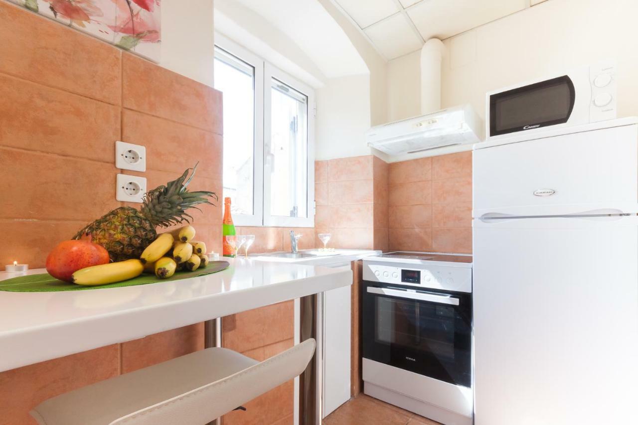 Nadiona Suites Red & Cream Corfu  Extérieur photo